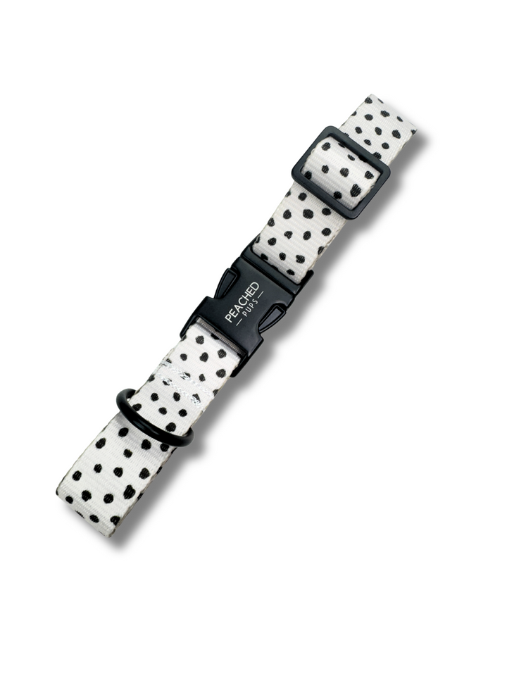 Spotted Cream Collar