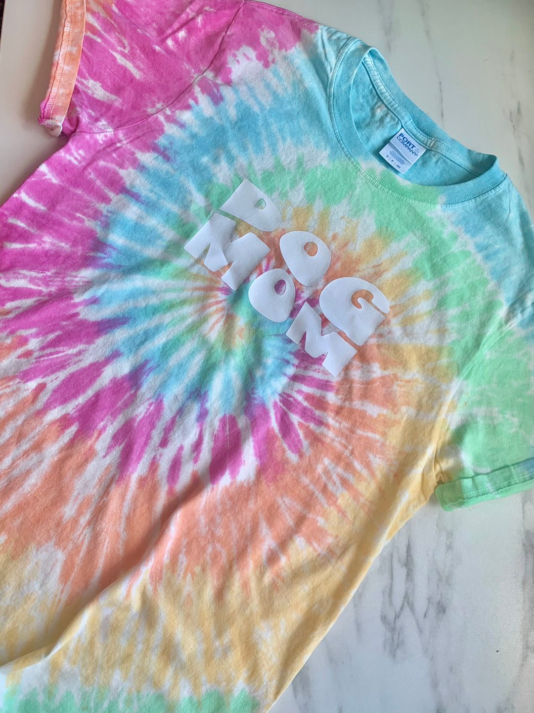 Dog Mom Wavy T-Shirt