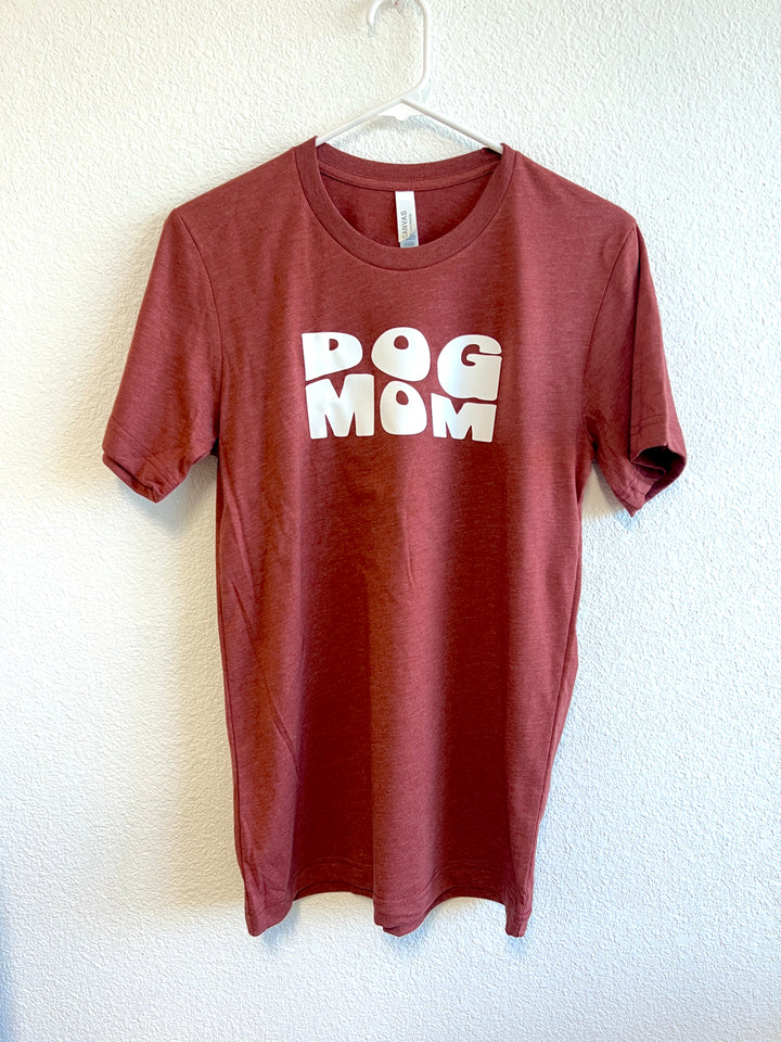 Dog Mom Wavy T-Shirt