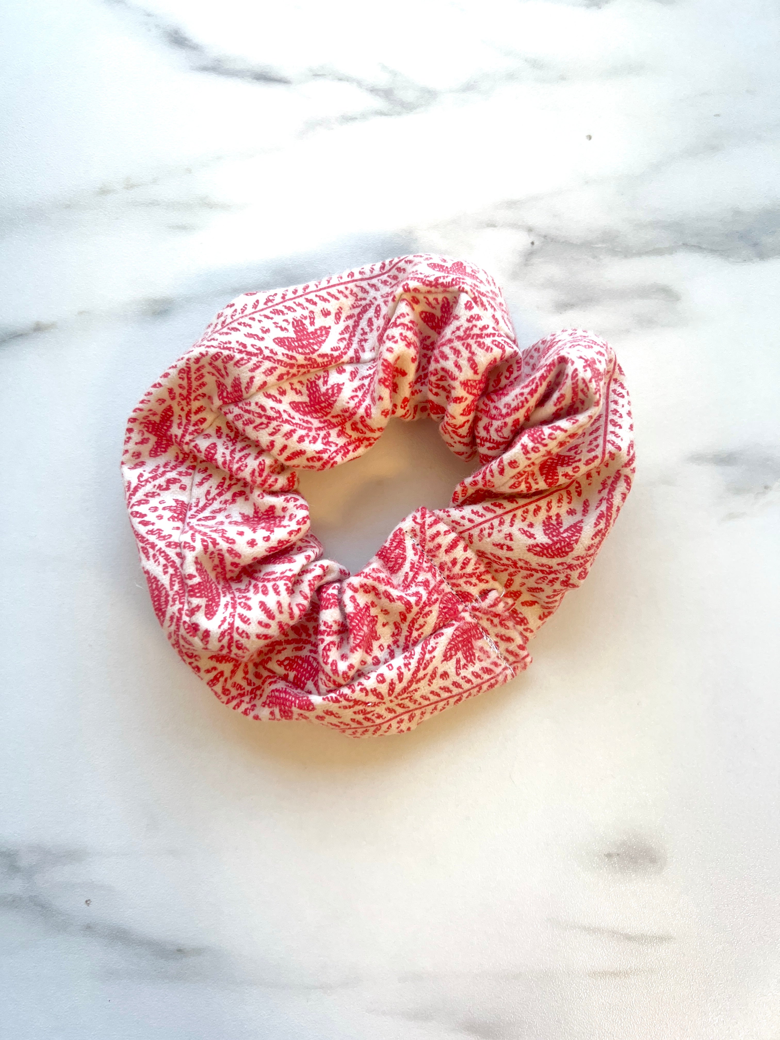 poinsettia scrunchie