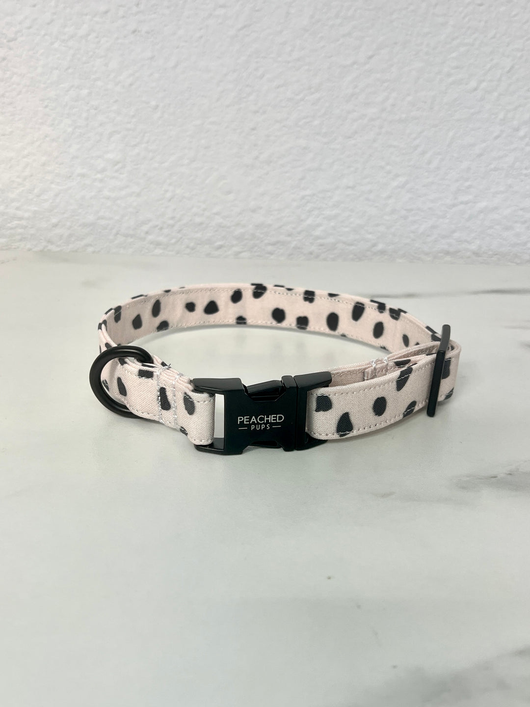 Speckled Dots Collar