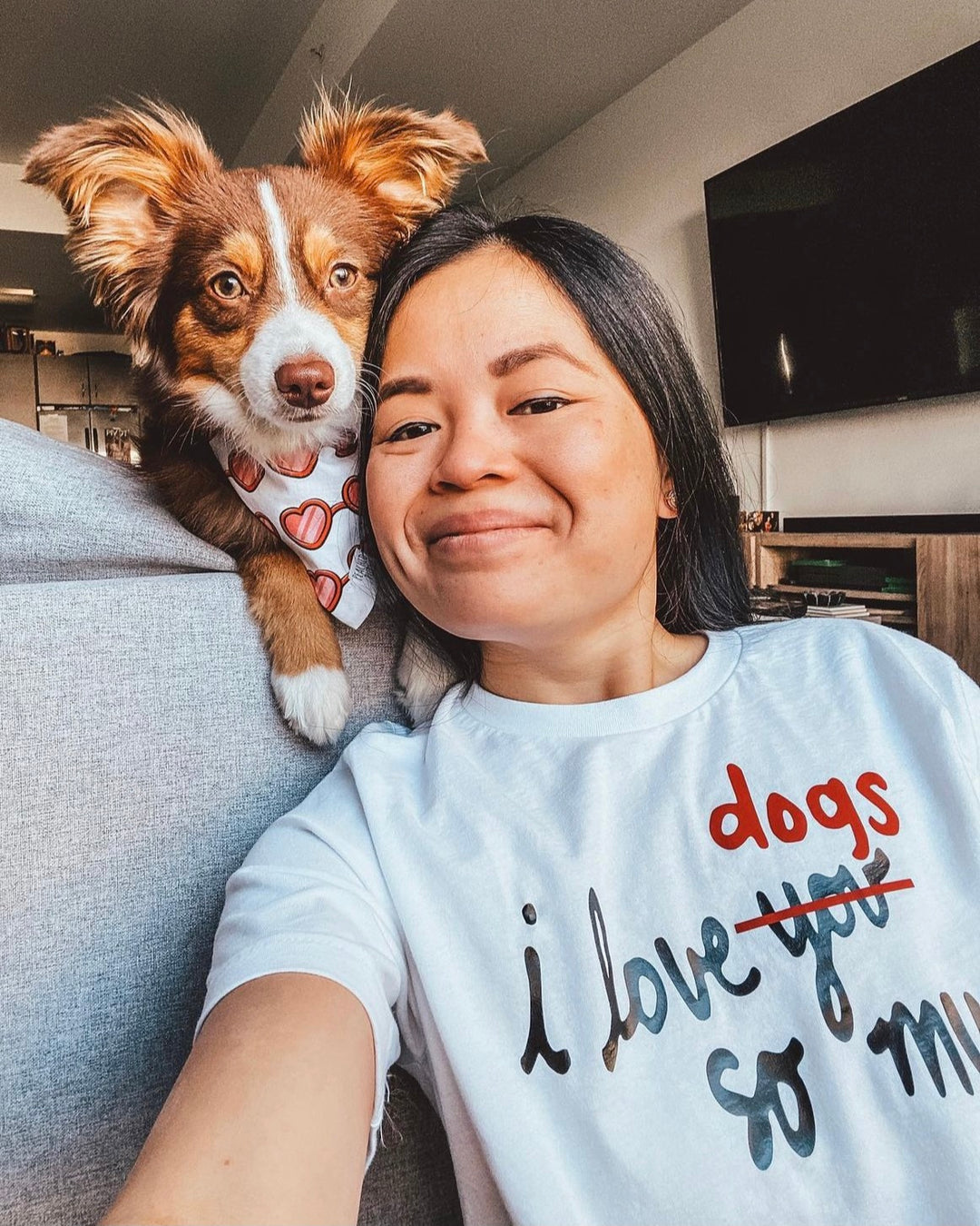 "I Love Dogs So Much" Tee